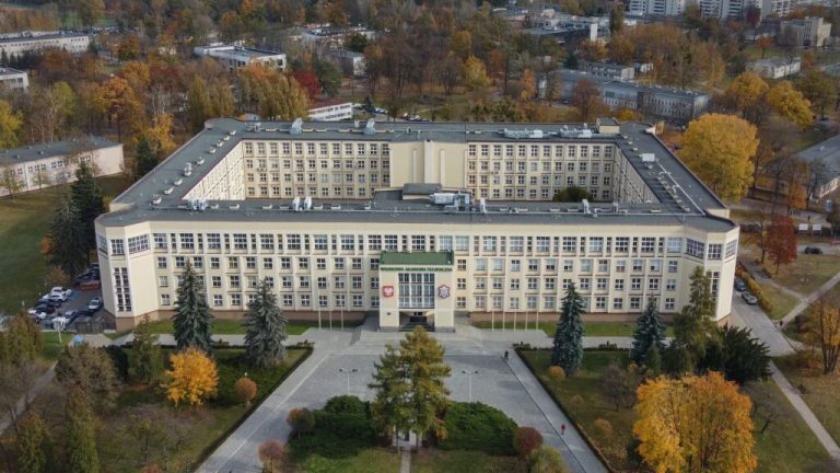 1.-Budynek-Glowny-WAT-Sztab-1024x576-1